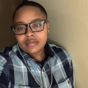 Meet your Posher, Angeleah